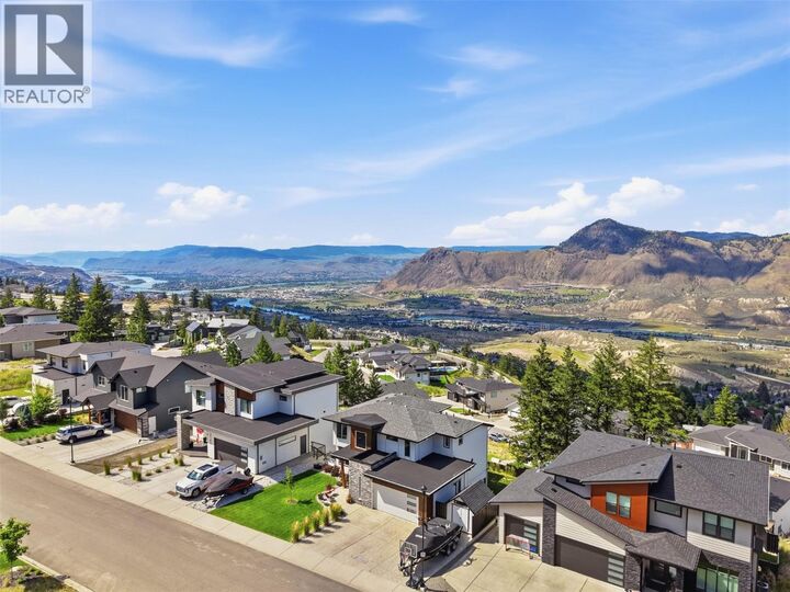 Property Photo: 2137 Lupin Court BC V2E 0E2