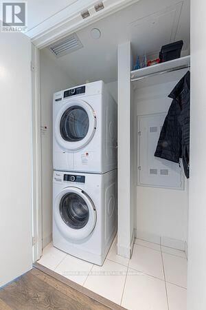 Property Photo:  89 McGill Street 806  ON M5B 0B1 