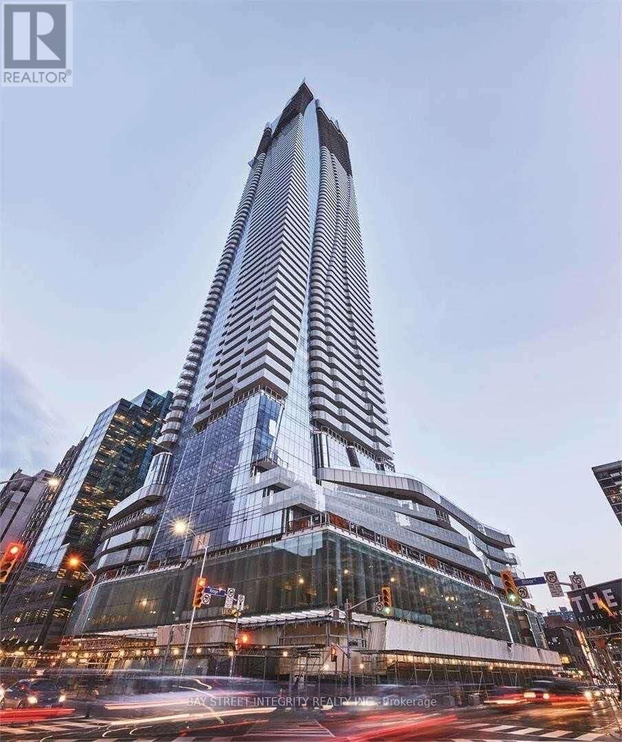 Property Photo:  1 Bloor Street East 3801  ON M4W 1A9 