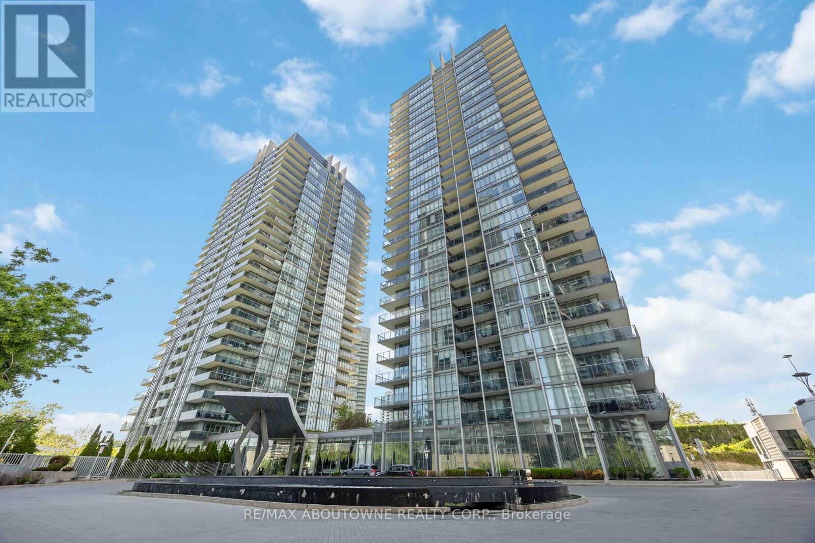 Property Photo:  88 Park Lawn Road 303  ON M8Y 0B5 