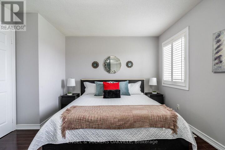 Property Photo:  72 Pefferlaw Circle  ON L6Y 0L6 