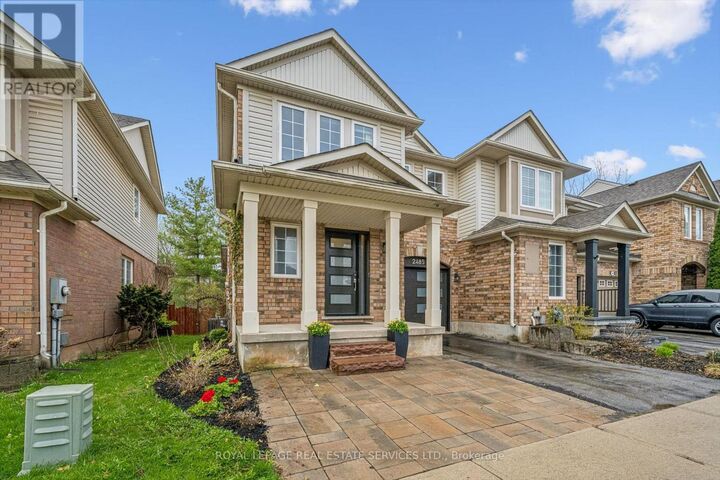 Property Photo:  2485 Wooden Hill Circle  ON L6M 4E3 