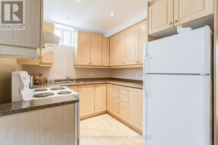 Property Photo:  2A Twenty Eighth Basement Street  ON M8W 2Y4 