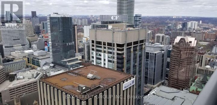Property Photo:  70 Temperance Street 5117  ON M5H 0B1 