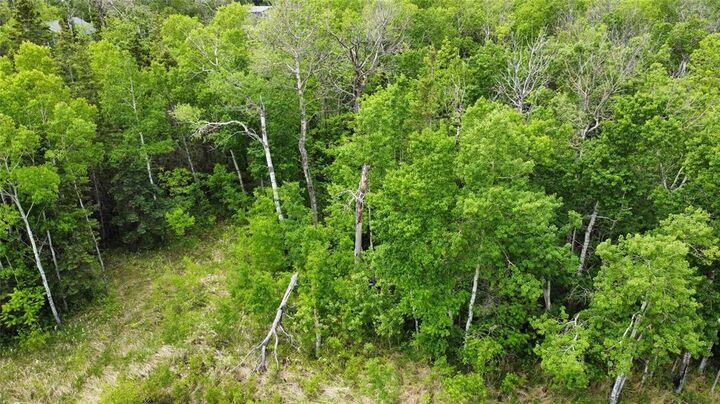 Property Photo:  42 Twin Pine Road  MB R0C 1B0 