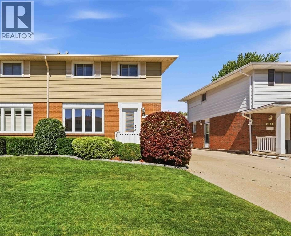 Property Photo: 637 Roger Street ON N7S 4A5