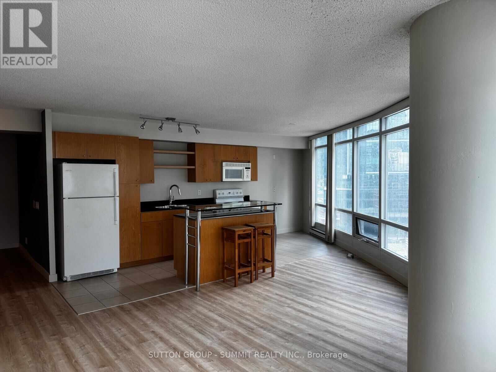 Property Photo: 373 Front Street West 1510 ON M5V 3R7