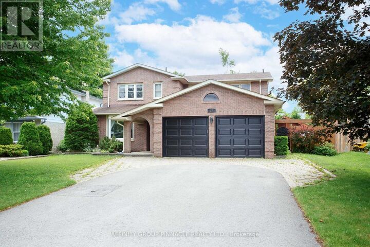 Property Photo: 37 Parkway Avenue ON K9V 5J7