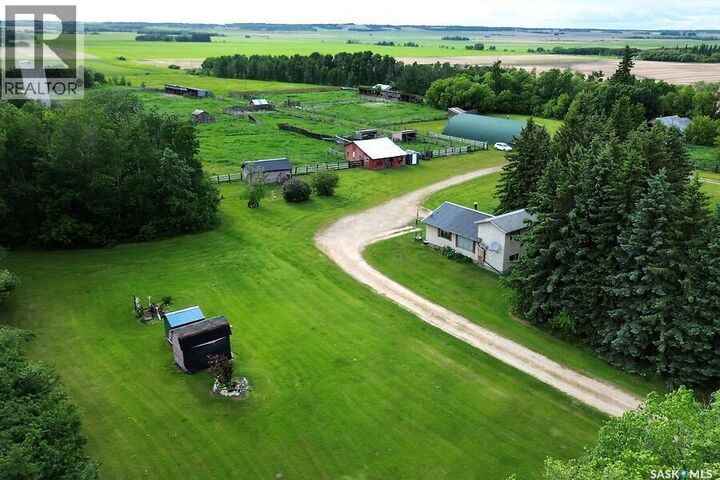 Property Photo:  Yellow Creek Farm  SK S0K 4X0 