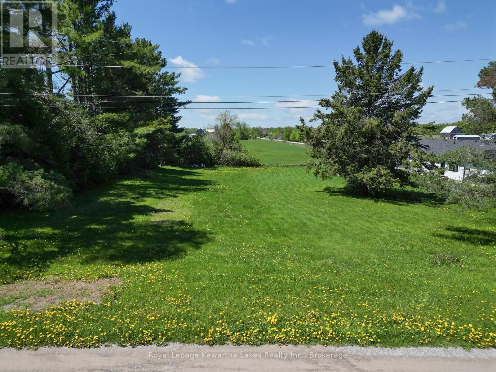 Property Photo:  8 Fulsom Crescent  ON L3V 0H5 