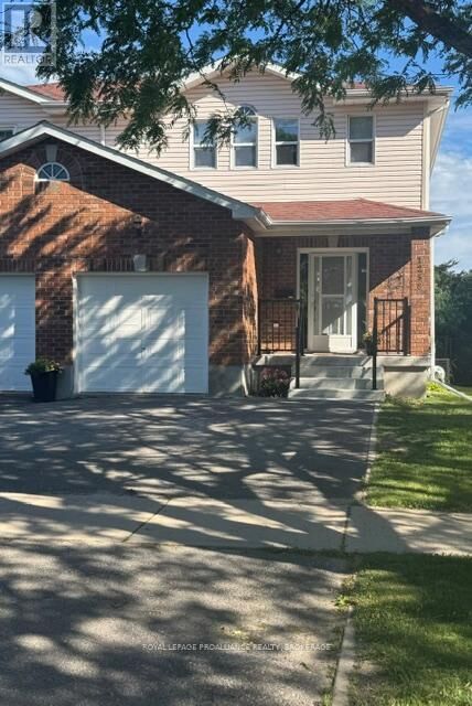 Property Photo:  1258 Brackenwood Crescent  ON K7P 2W1 