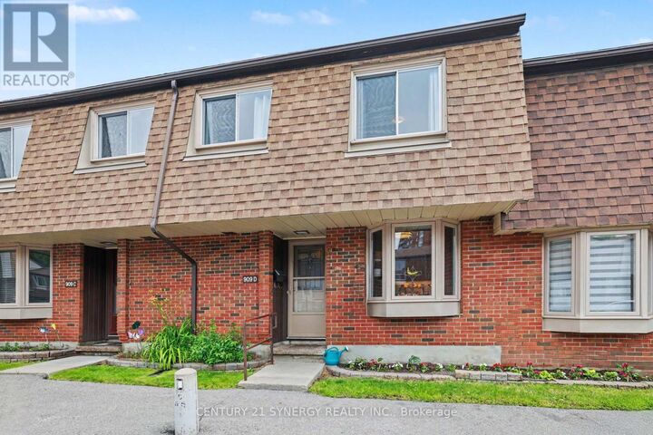 Property Photo: 909D Elmsmere Road ON K1J 8G4