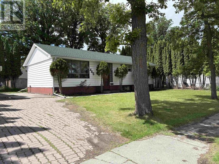 Photo de la propriété: 445 Church St ON P9A 1E3