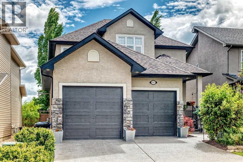 Property Photo: 90 Evergreen Common Southwest AB T2Y 4N7