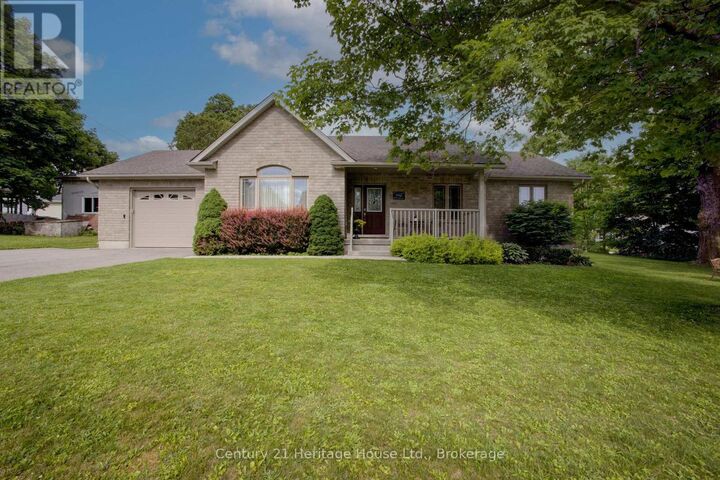 467 William Street North — photo 1