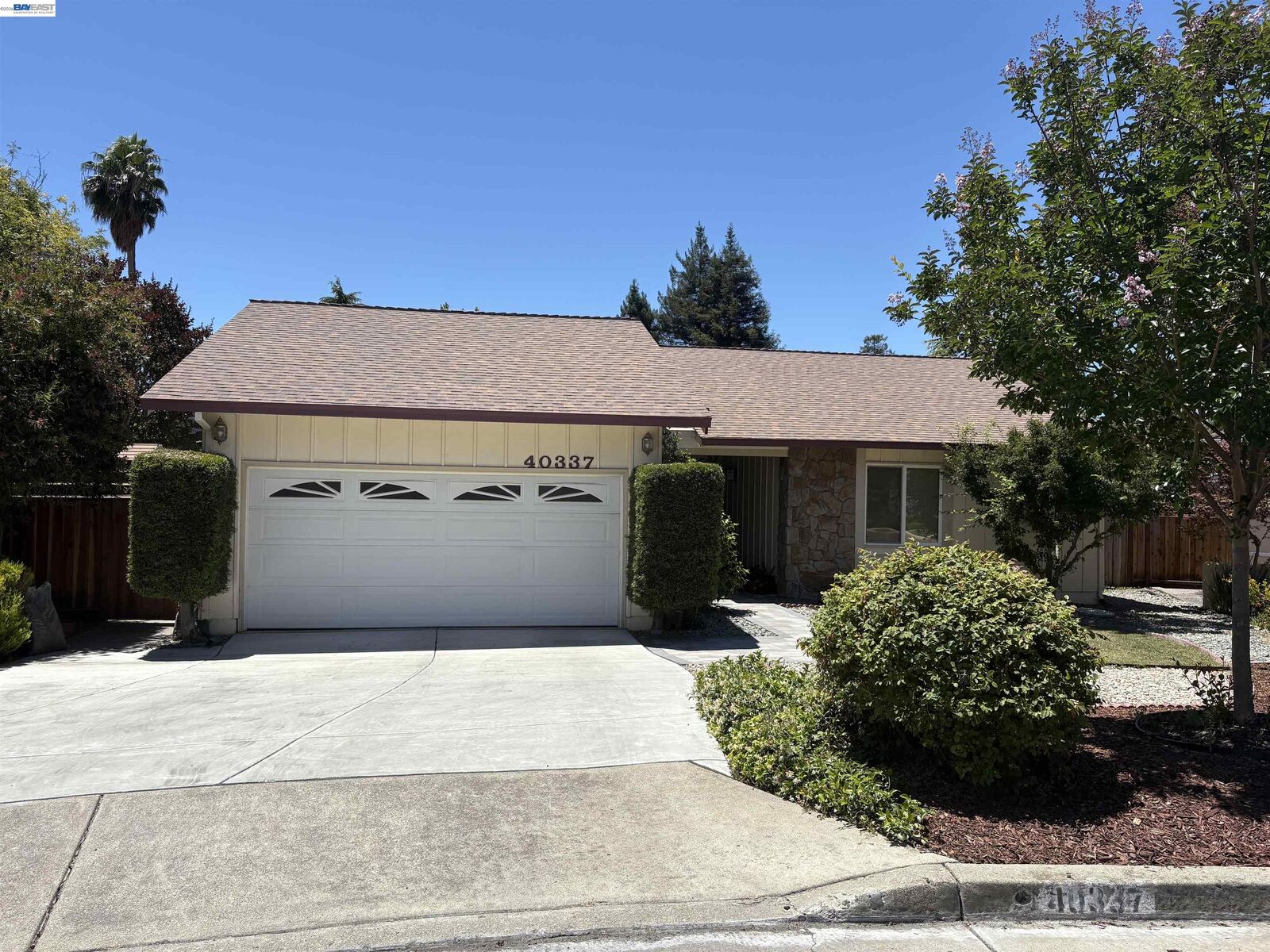Property Photo: 40337 Loro Pl CA 94539
