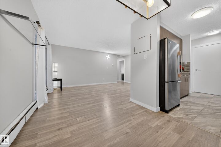 10615 156 Street NW 202 — photo 1