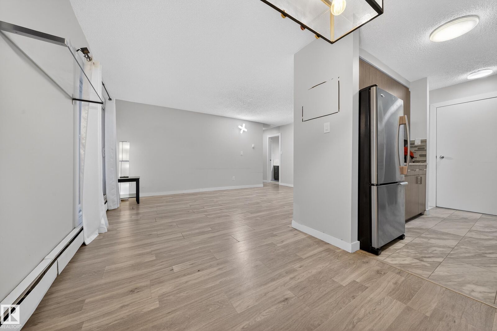 Property Photo:  10615 156 Street NW 202  AB T5P 2S2 