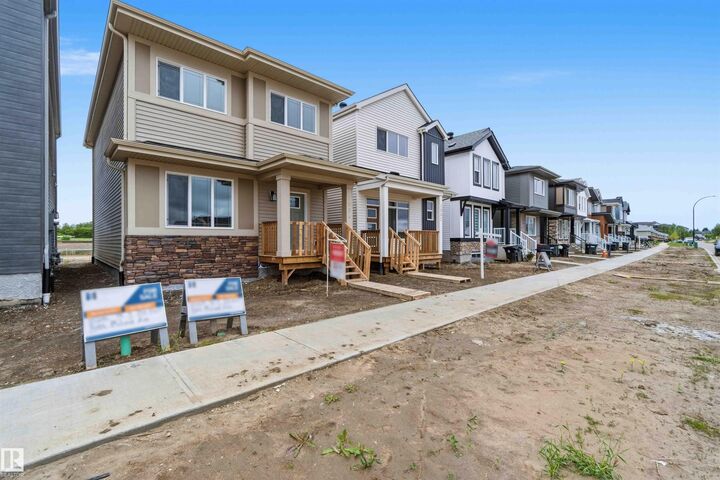 Property Photo: 1084 McLeod Avenue AB T7X 4G8