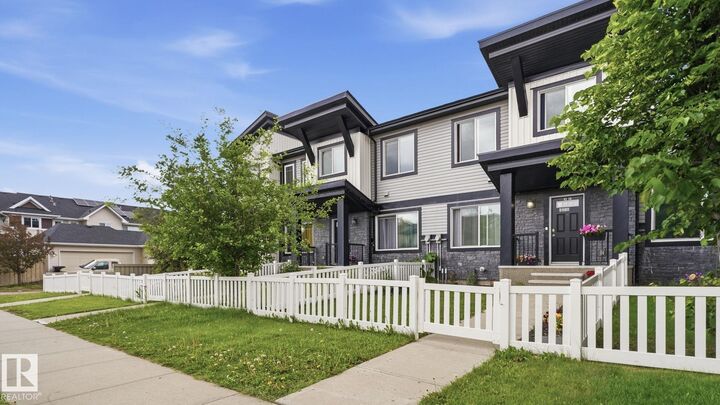 Property Photo:  4318 Annett Common SW  AB T6W 2V5 