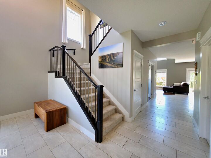 Property Photo: 1 Hemlock Close AB T8L 0V9