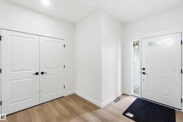 Property Photo: 1085 Cristall Crescent SW AB T6W 5S8