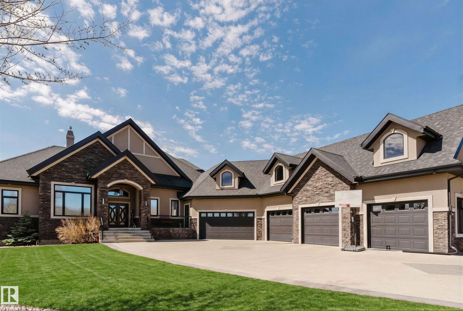 Property Photo: 841 56316 Rng Road 113 AB T0A 1E0
