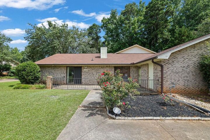 Property Photo: 1238 Shannon Way SW GA 30008