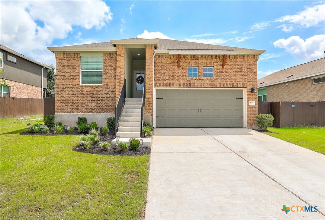 Property Photo:  2333 Four Waters Loop  TX 78628 