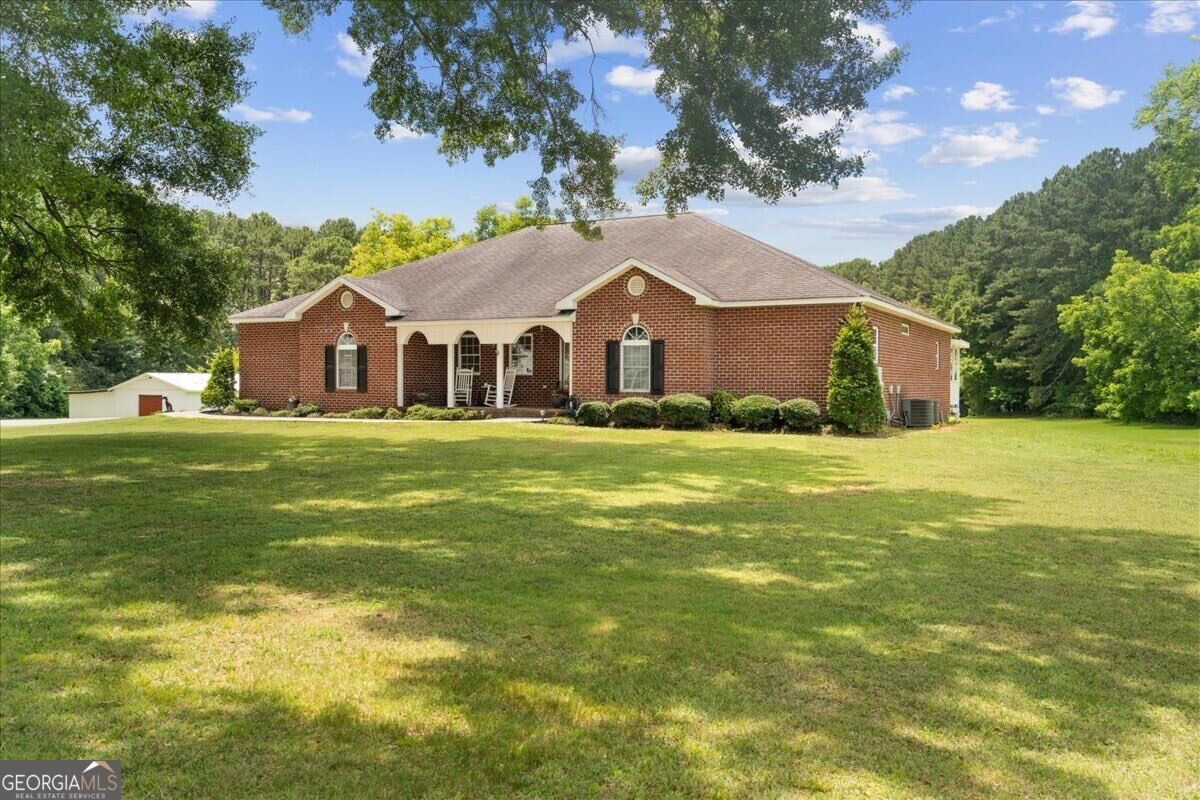 Property Photo: 302 Tate Bend Road NW GA 30701