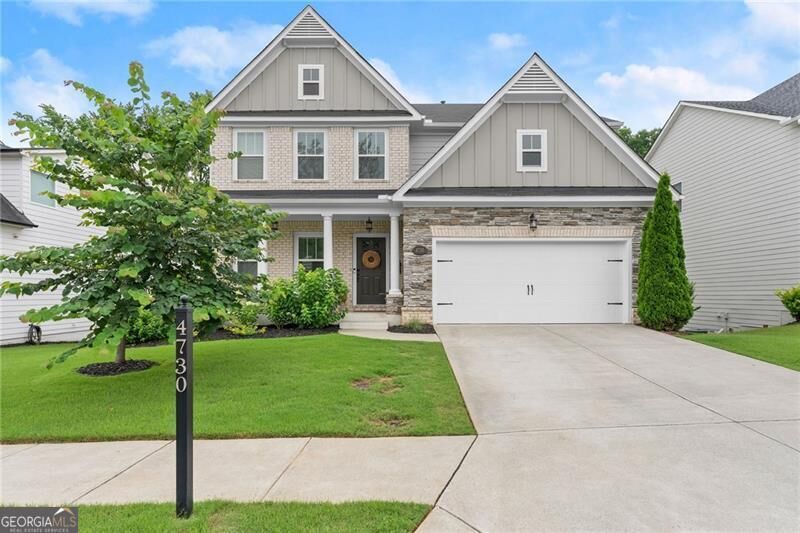 Property Photo: 4730 Sandy Creek Drive GA 30028
