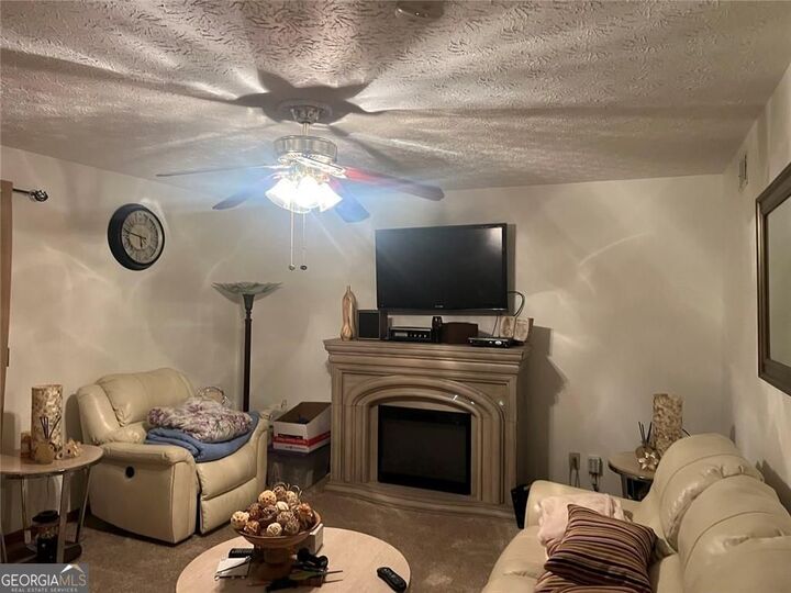 Property Photo:  589 Tarragon Court SW  GA 30331 