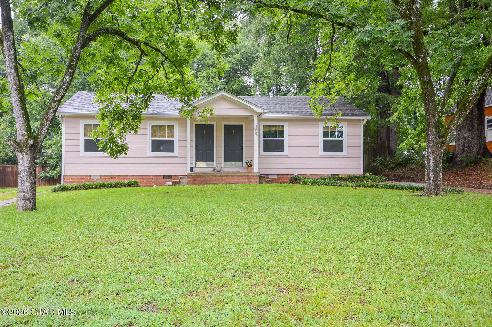 Property Photo:  308 Scales Street  MS 39759 