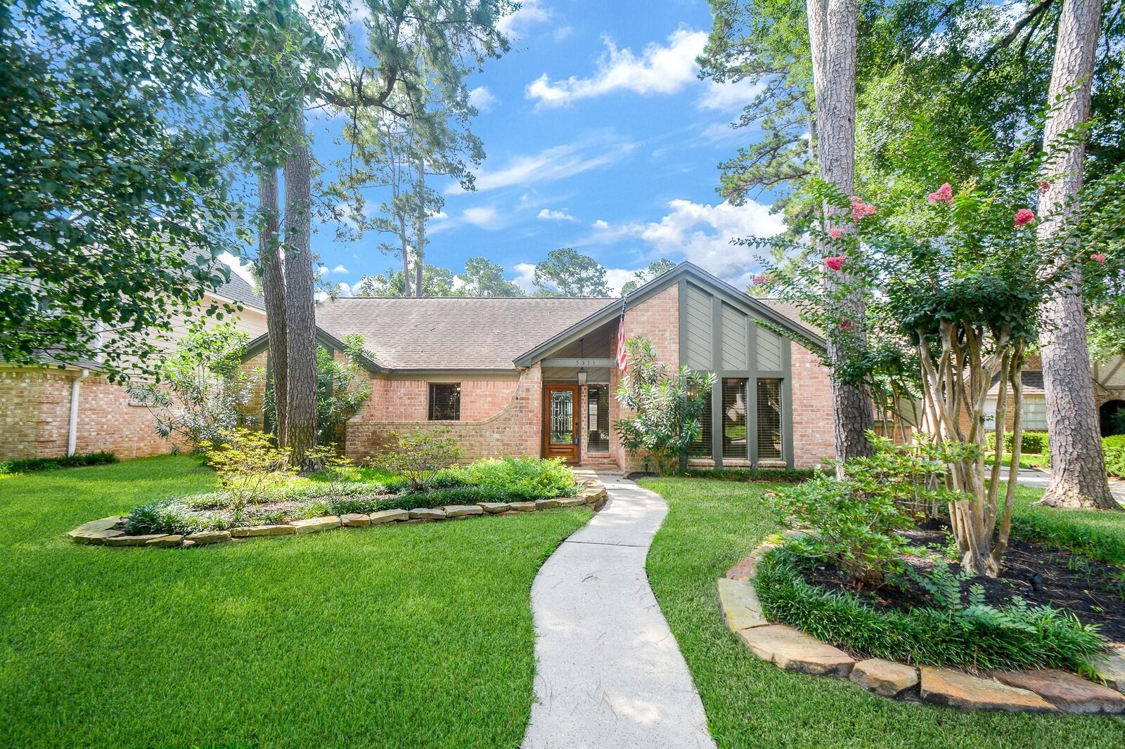 Property Photo: 5511 Nodaway Lane TX 77379