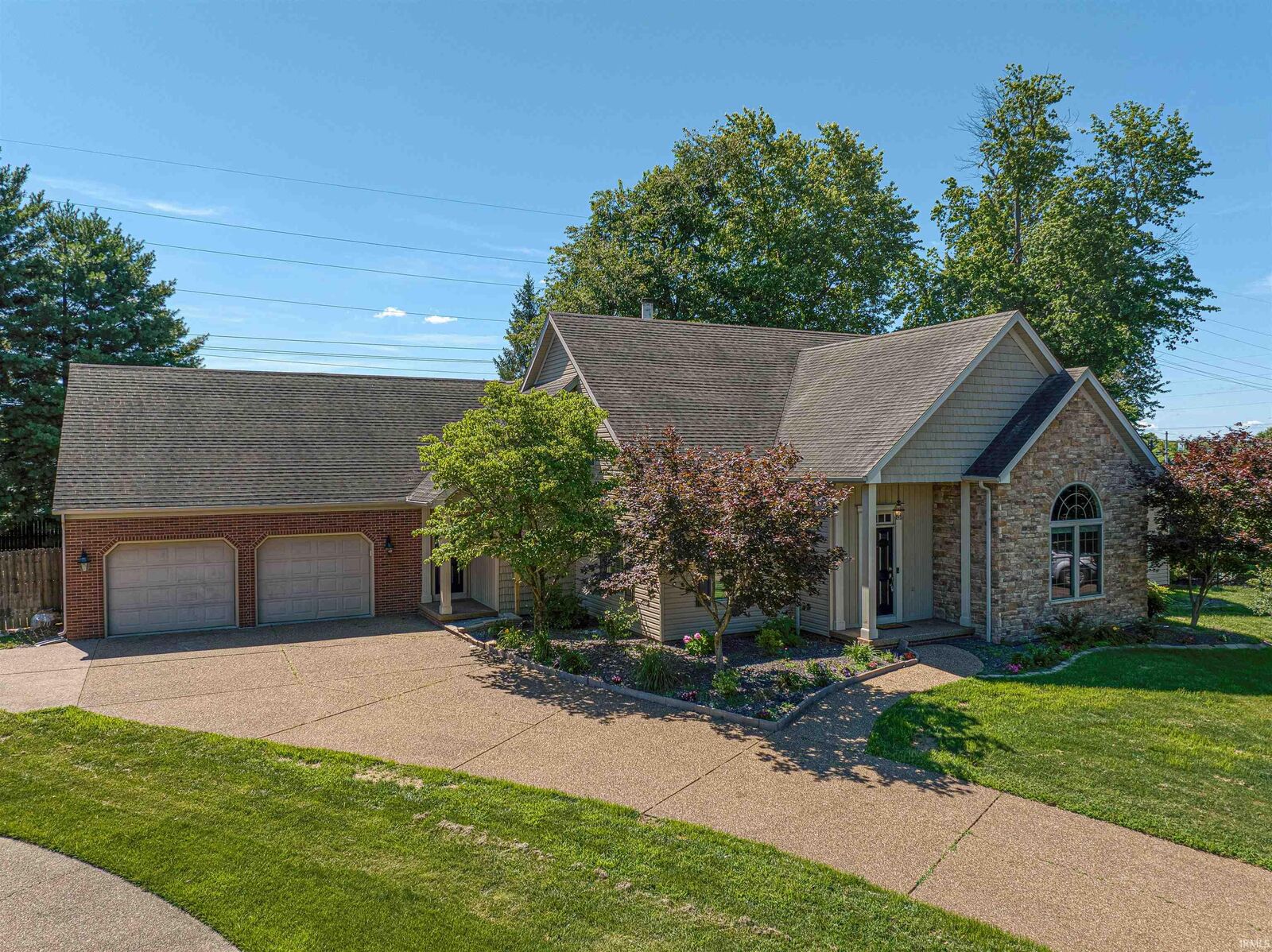 Property Photo: 7533 Chapel Hill Court IN 47630