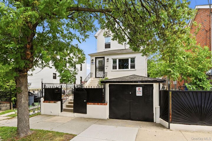 Property Photo: 4000 Pratt Avenue NY 10466
