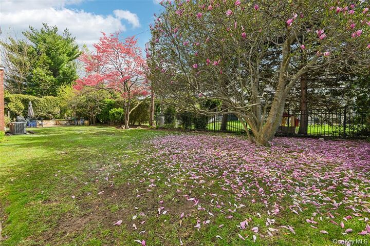 Property Photo:  221 Kensington Road  NY 11530 