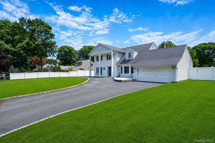 Property Photo: 5 Priscilla Avenue NY 11742