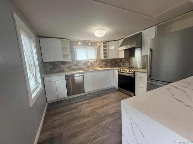 Property Photo:  86 W Mombasha Road  NY 10950 