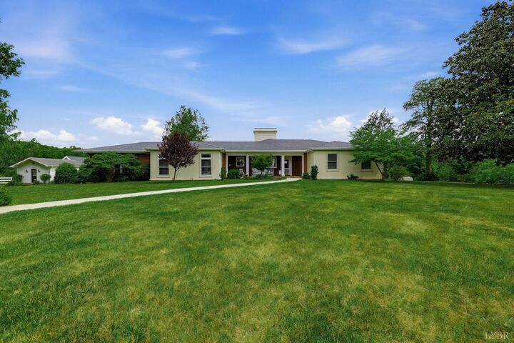Property Photo: 1237 Austin Mill Road VA 24550