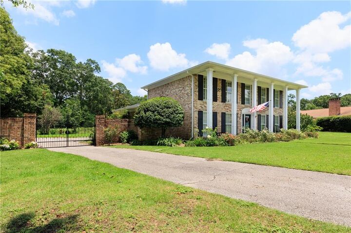 Property Photo: 1251 Spring Valley Drive E AL 36693