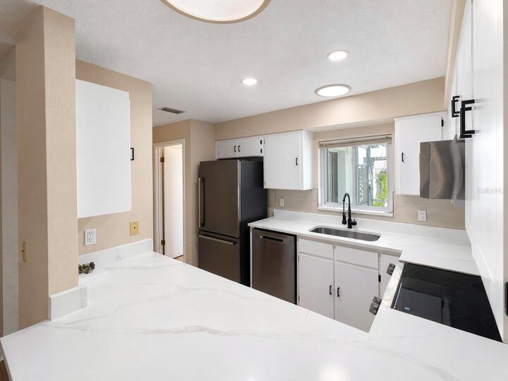 Property Photo:  19 Banner Lane  FL 32137 
