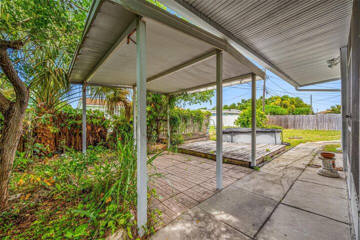 Property Photo:  6219 Hampton Drive N  FL 33710 