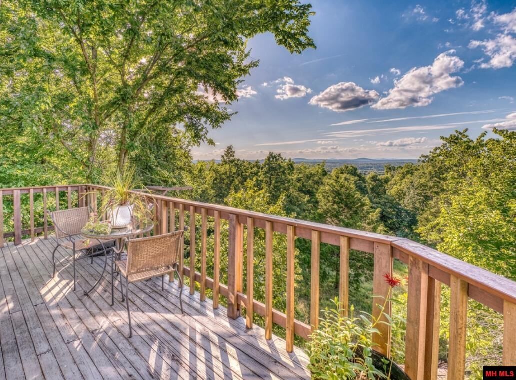 Property Photo:  314 Oak Summit Drive  AR 72653 