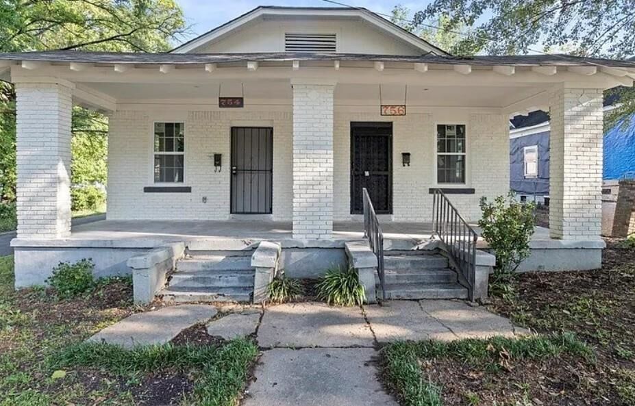 Property Photo:  754 E Trigg Ave  TN 38106 