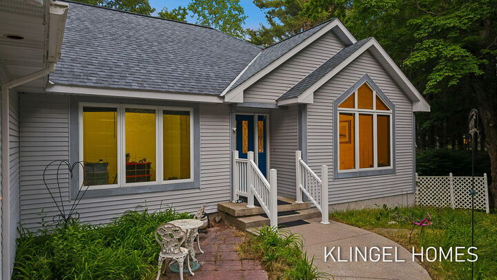 Property Photo: 9292 Lakeshore Avenue MI 49460
