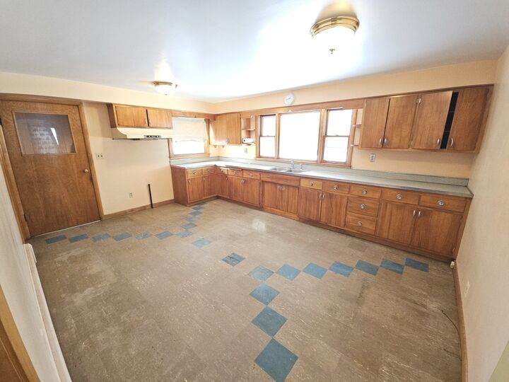 Property Photo:  279 N State Street  IL 60140 