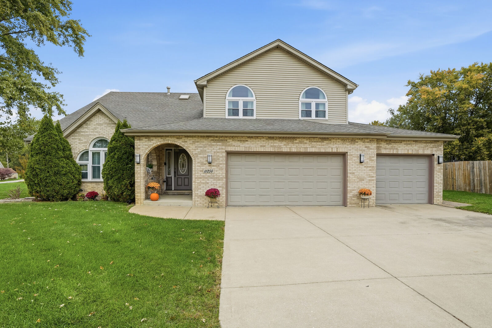 Property Photo: 11254 192nd Street IL 60448
