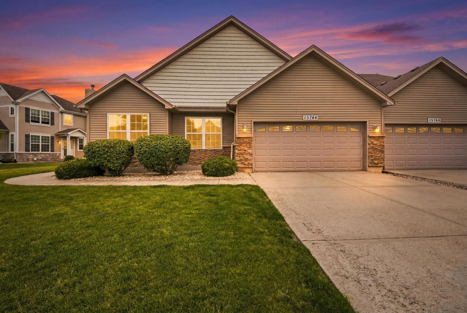 Property Photo:  15744 Cove Circle  IL 60544 