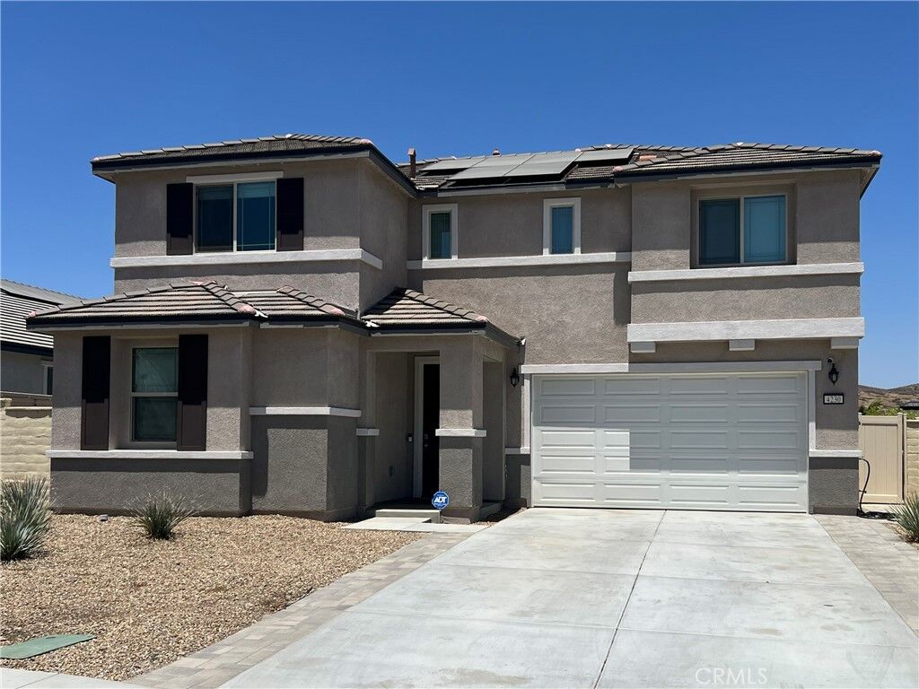 Property Photo: 4230 Empressa Circle CA 92530
